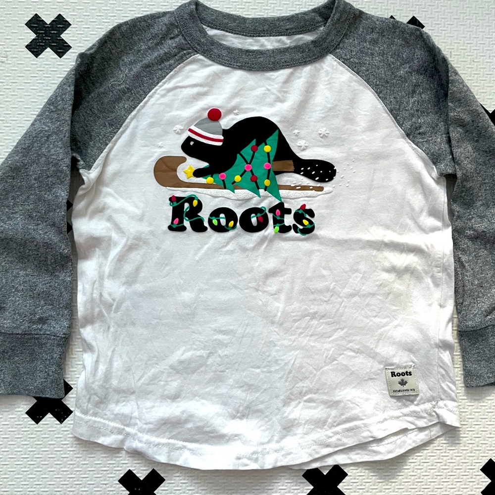 Roots holiday beaver shirt